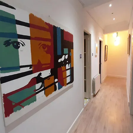 Amplio Y Bonito Piso A Pocos Metros Del Centro بلباو